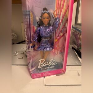 Barbie Deluxe Style Dolls in Pink and Purple Outfits dark hair